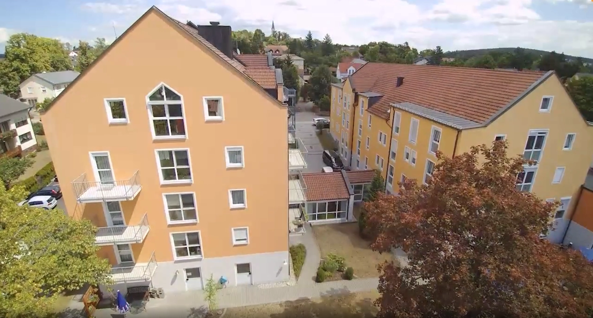 Gebäude des CuraVivum Seniorenzentrums